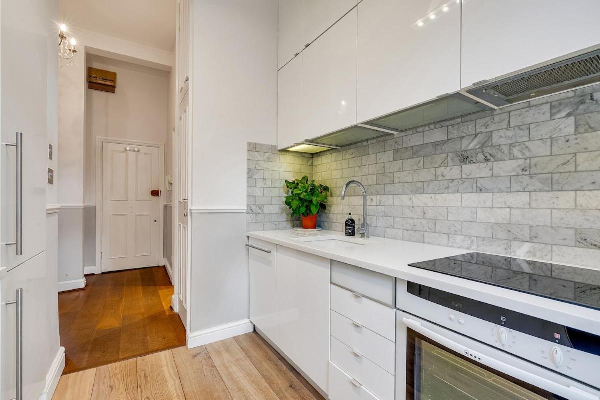 Luxury Kensington Flat - Private Garden - Tube 4 Min Walk Apartment London Exterior photo
