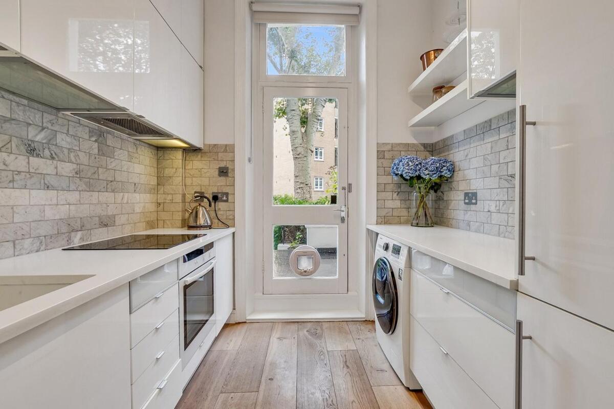 Luxury Kensington Flat - Private Garden - Tube 4 Min Walk Apartment London Exterior photo